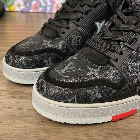 LOUIS VUITTON ECLIPSE TRAINERS 9 - Picture 10 of 16